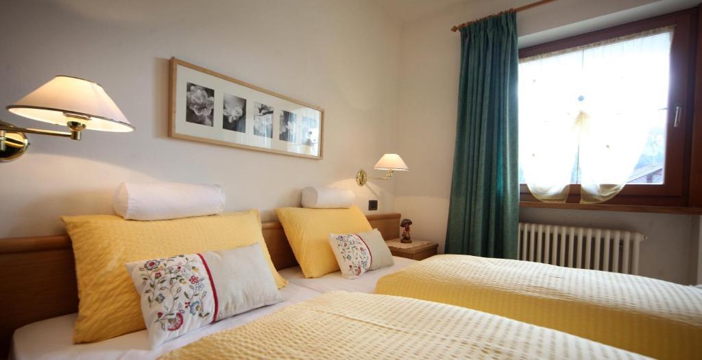 Ciasa Rudiferia Appartamenti In Alta Badia Zimmer foto