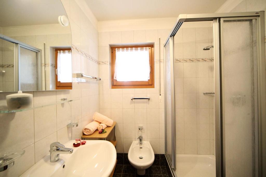 Ciasa Rudiferia Appartamenti In Alta Badia Zimmer foto